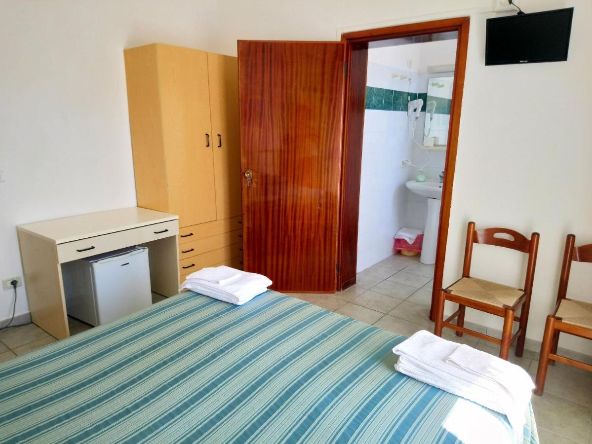 Albergo Casa Del Turista Torre dell'Orso Kültér fotó